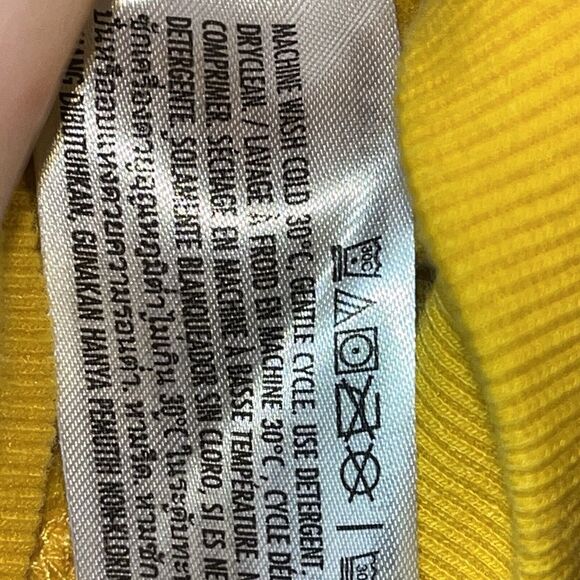 Disney Parks Walt Disney World Mickey Mouse Yellow Toddler Sweatshirt 3T EUC - Picture 13 of 13